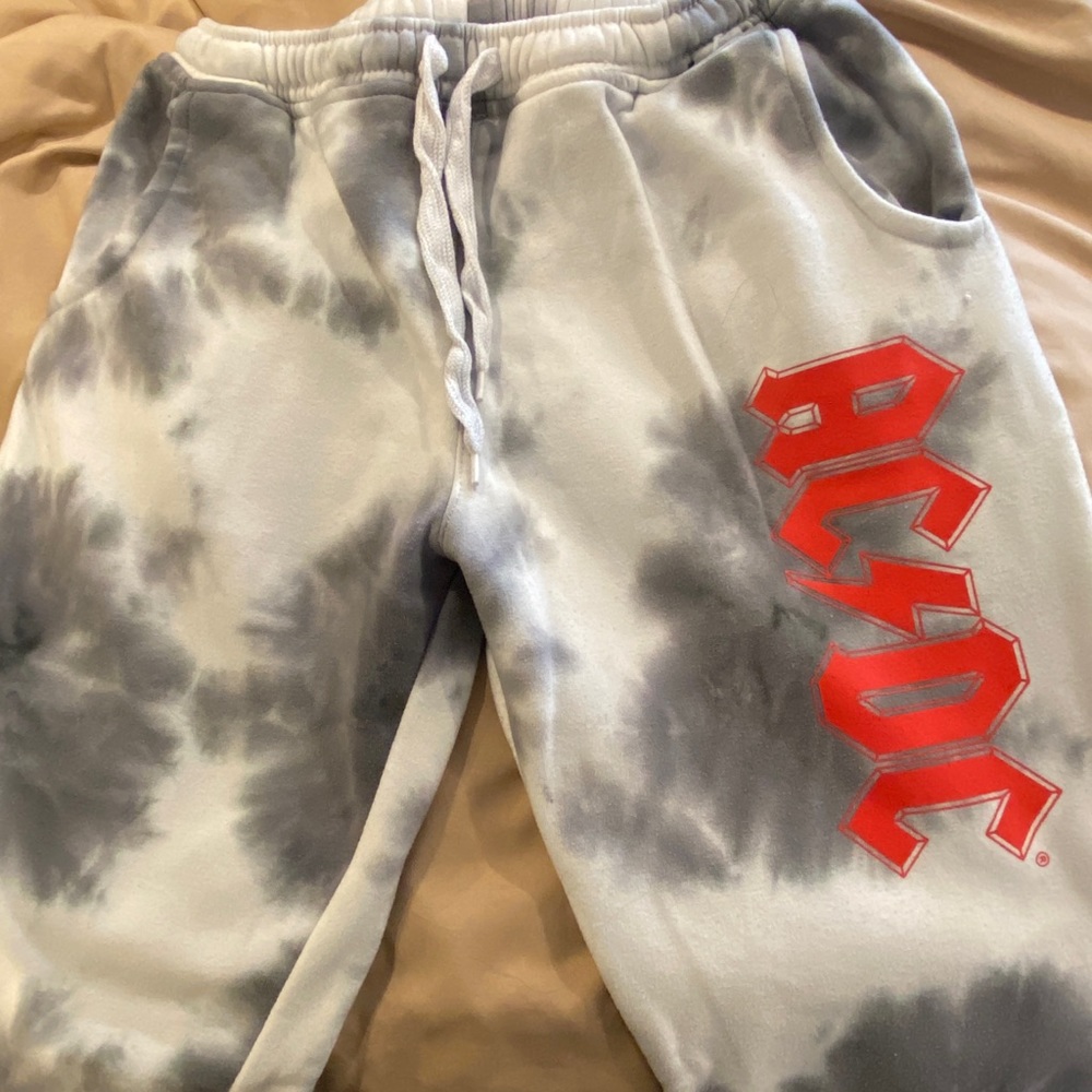 AC/DC SWEATPANTS !!!